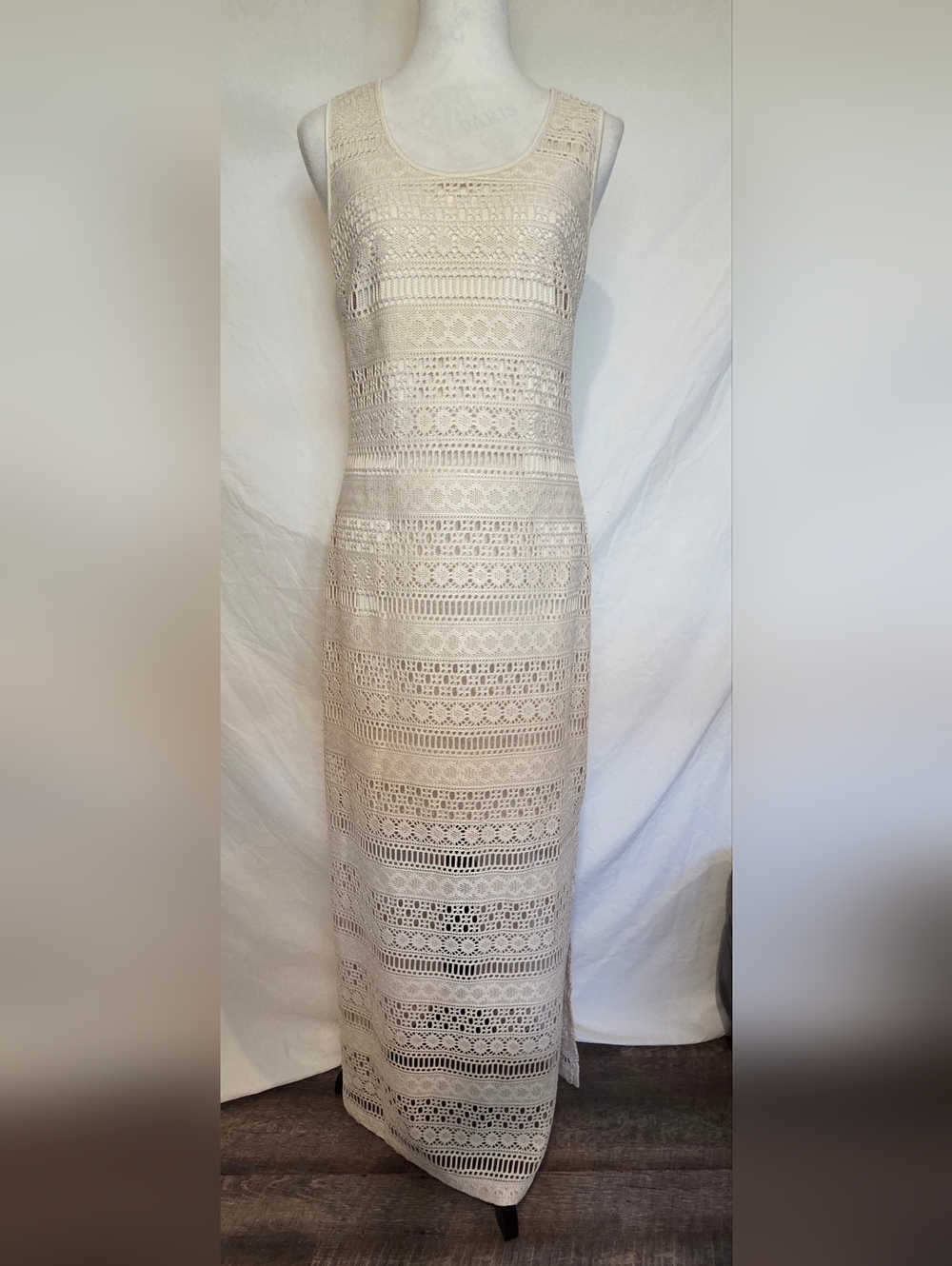 *EUC* Cato Cream Crochet Maxi Dress